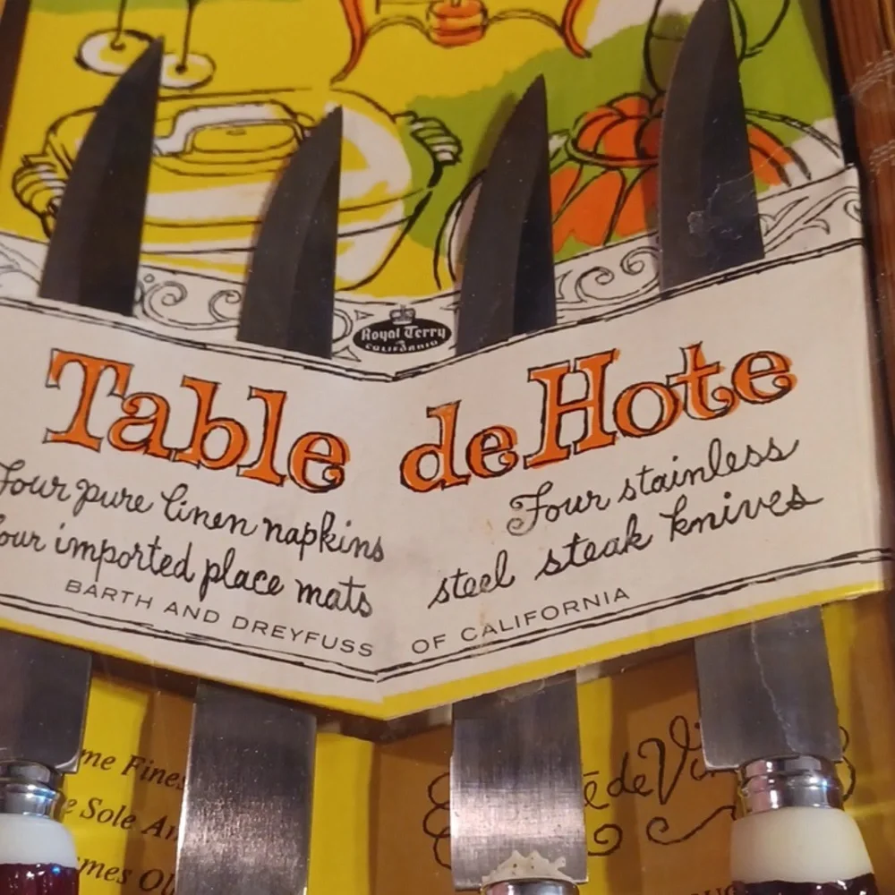 Vintage table ensemble place mats linen napkins and 4 steak knives